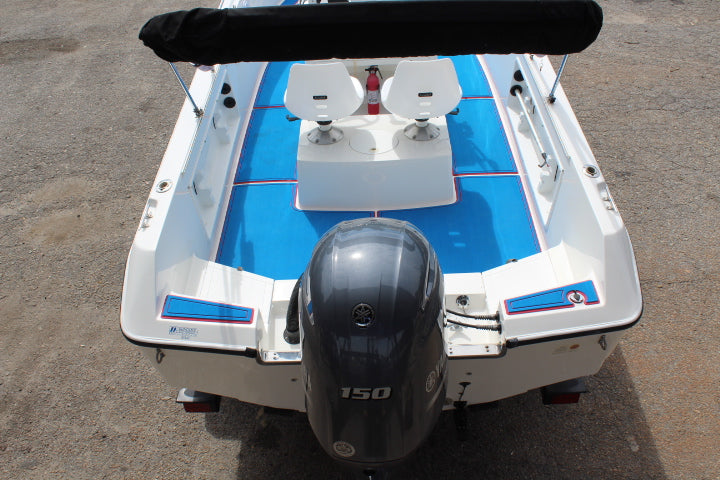 Robalo R2020 Center Console