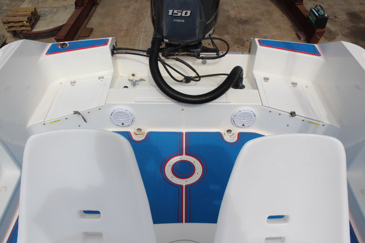 Robalo R2020 Center Console