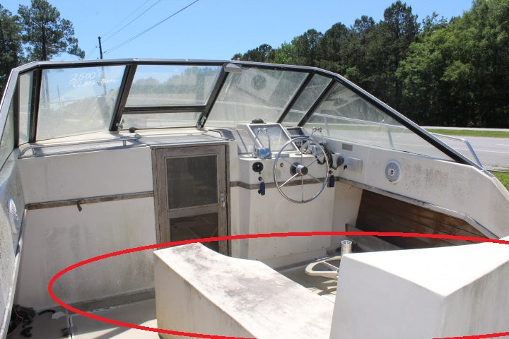 Tiara Yacht 3100 Open 1982 Deck White Fiberglass Seating