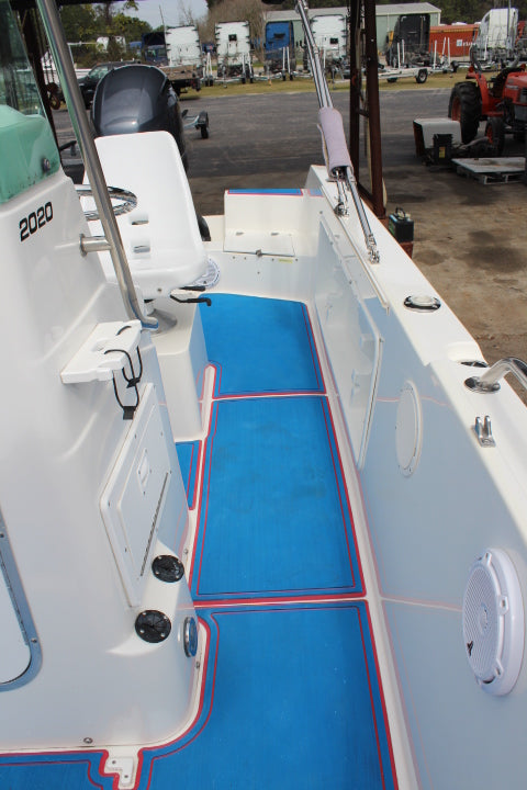 Robalo R2020 Center Console