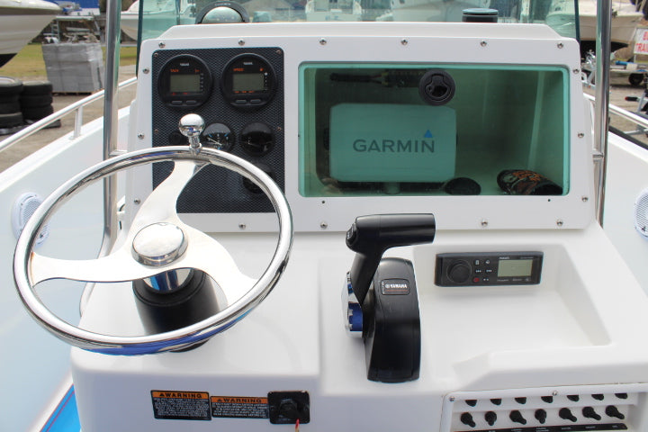 Robalo R2020 Center Console