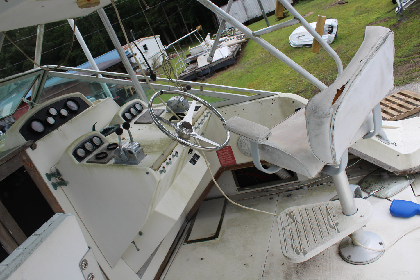 1990 North Coast 33 Project Boat